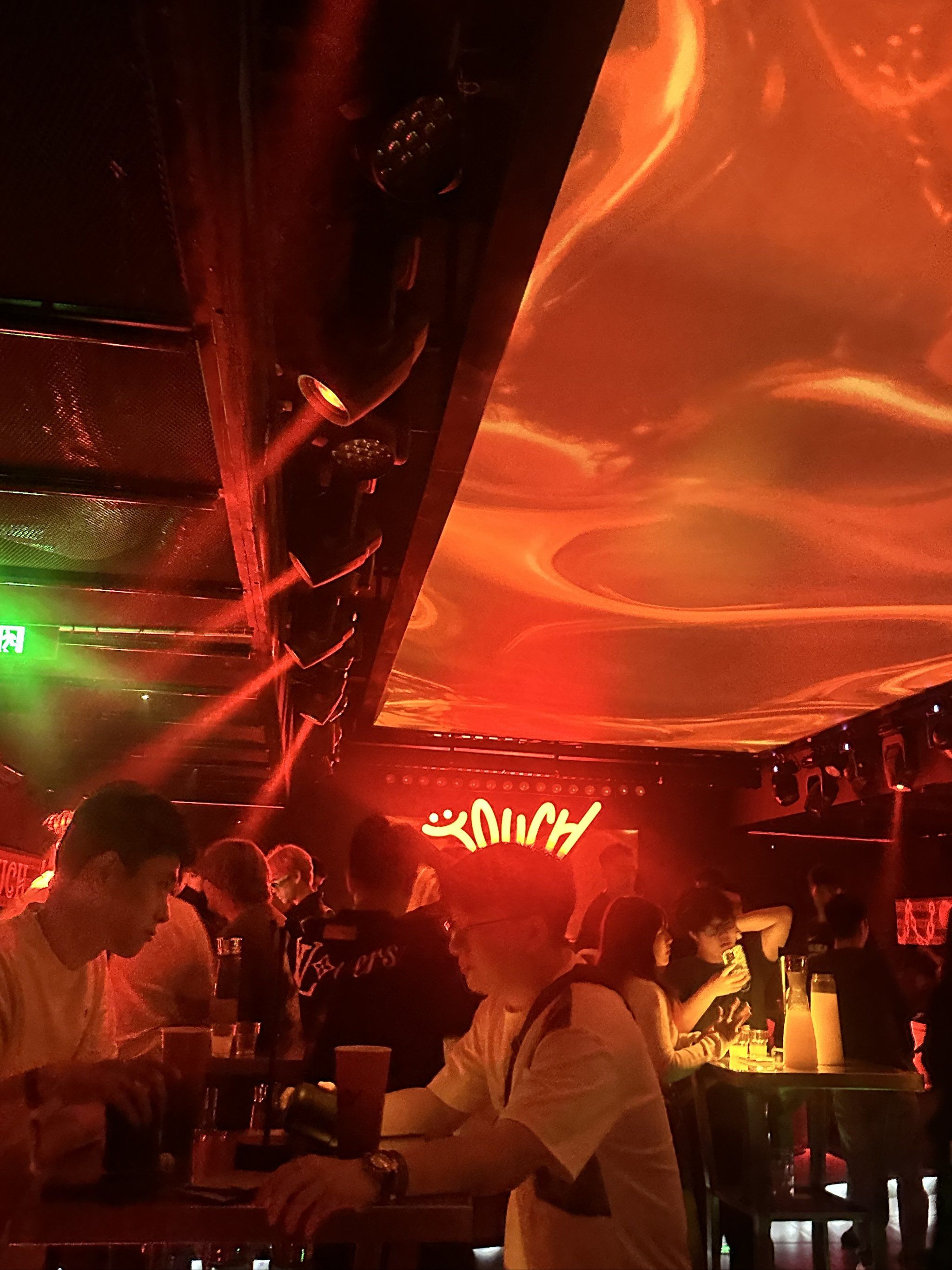 鹤岗商务ktv中低端区别解析-东山区ktv预订